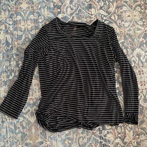 Kindred Bravely Nursing Top. XXL